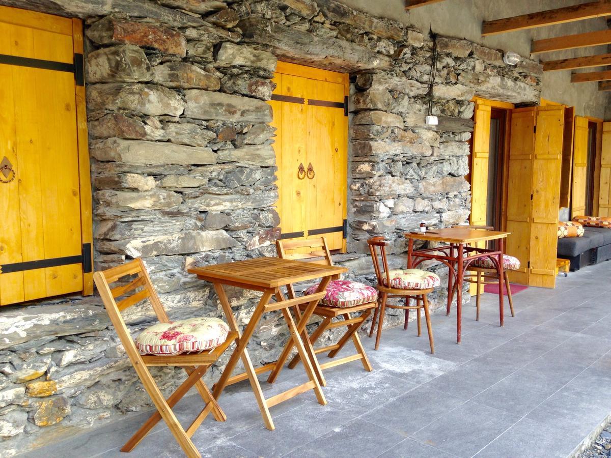 Sno House Kazbegi Hotel Bagian luar foto