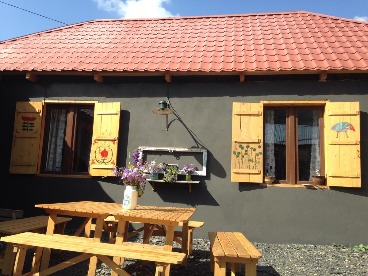 Sno House Kazbegi Hotel Bagian luar foto